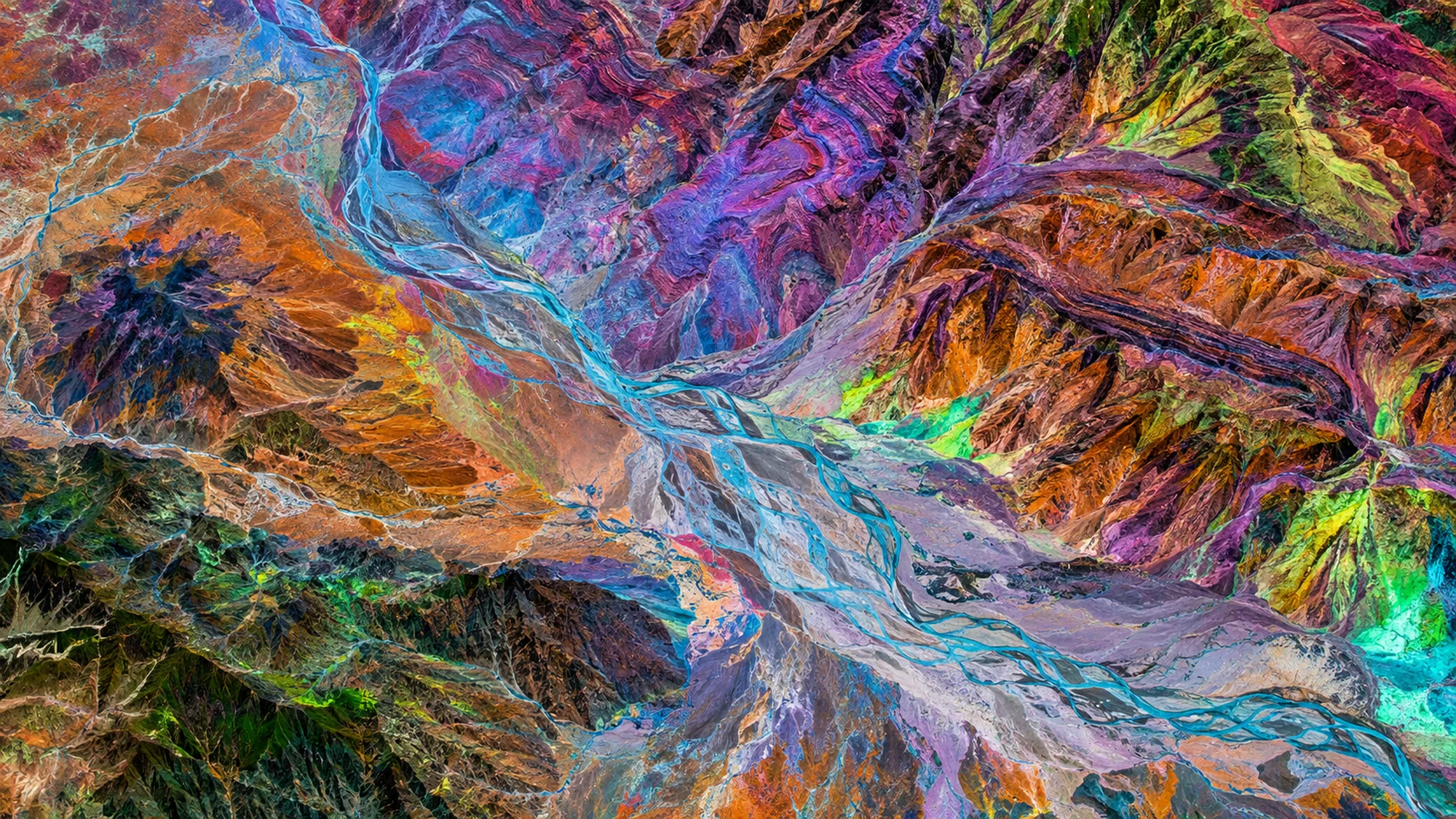 Hyperspectral false-colour imagery of mineral terrain