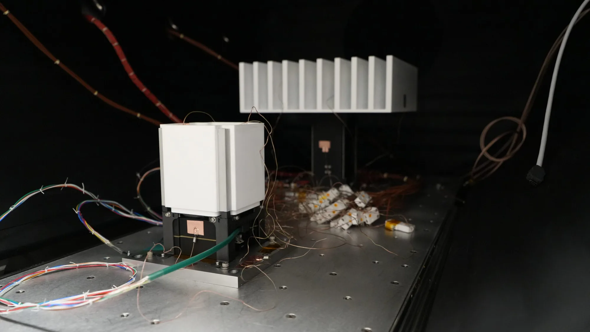 NxN-ECM with radiator inside the thermal-vacuum chamber
